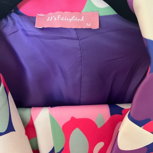 Floral Multicolor suit - Picture 2 of 8